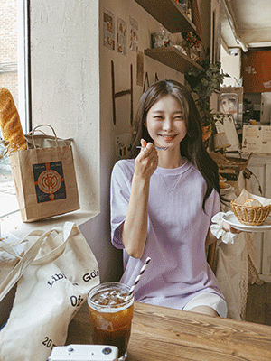 푸린 언발 슬릿 반팔 맨투맨