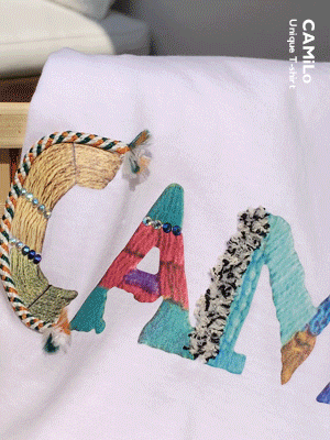 밀로 유니크 레터링 티셔츠