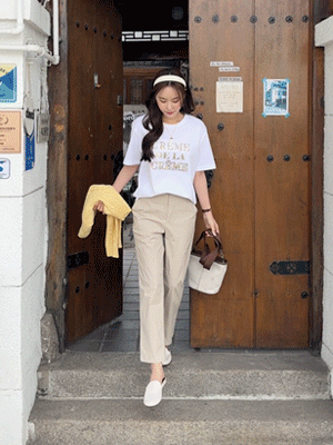 보우 레터링 반팔 티셔츠