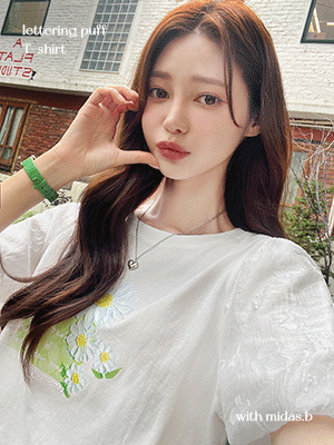 블린 플라워 퍼프 티셔츠