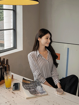키란 스트라이프 카라 블라우스