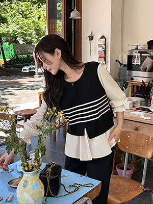 주닌 스트라이프 니트 블라우스