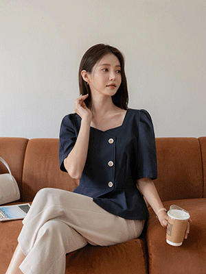 시도란 버튼 플레어 블라우스