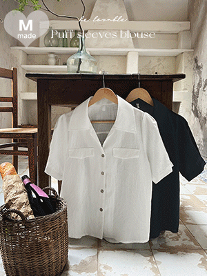 로운 퍼프소매 블라우스