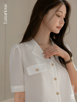 가닝 금장버튼 퍼프 블라우스